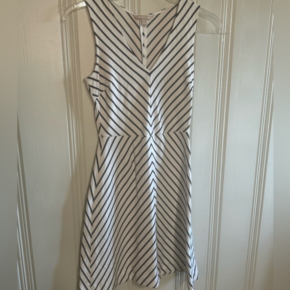 Banana Republic Dresses & Skirts - Banana Republic Black and White Striped Dress - Size 6